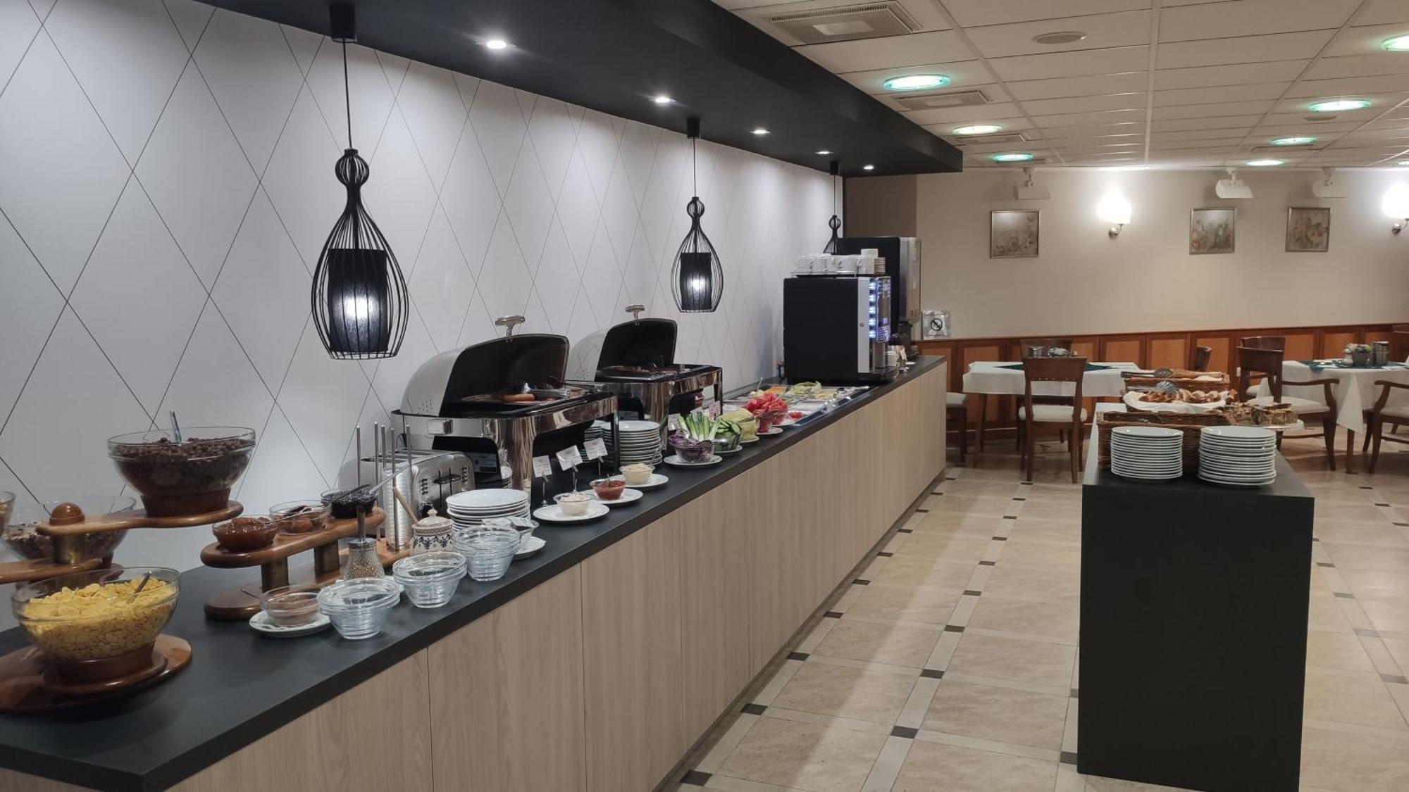 Vitalmed Hotel Sárvár Exteriör bild