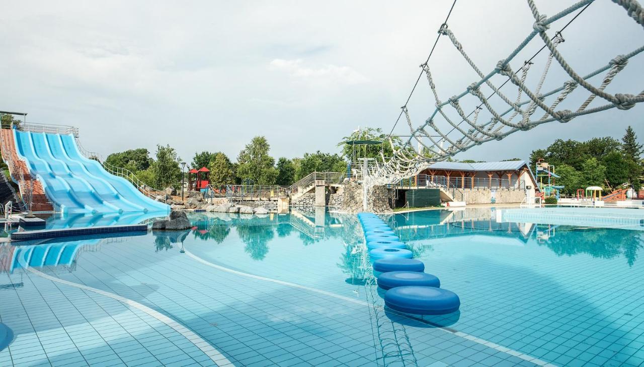 Vitalmed Hotel Sárvár Exteriör bild