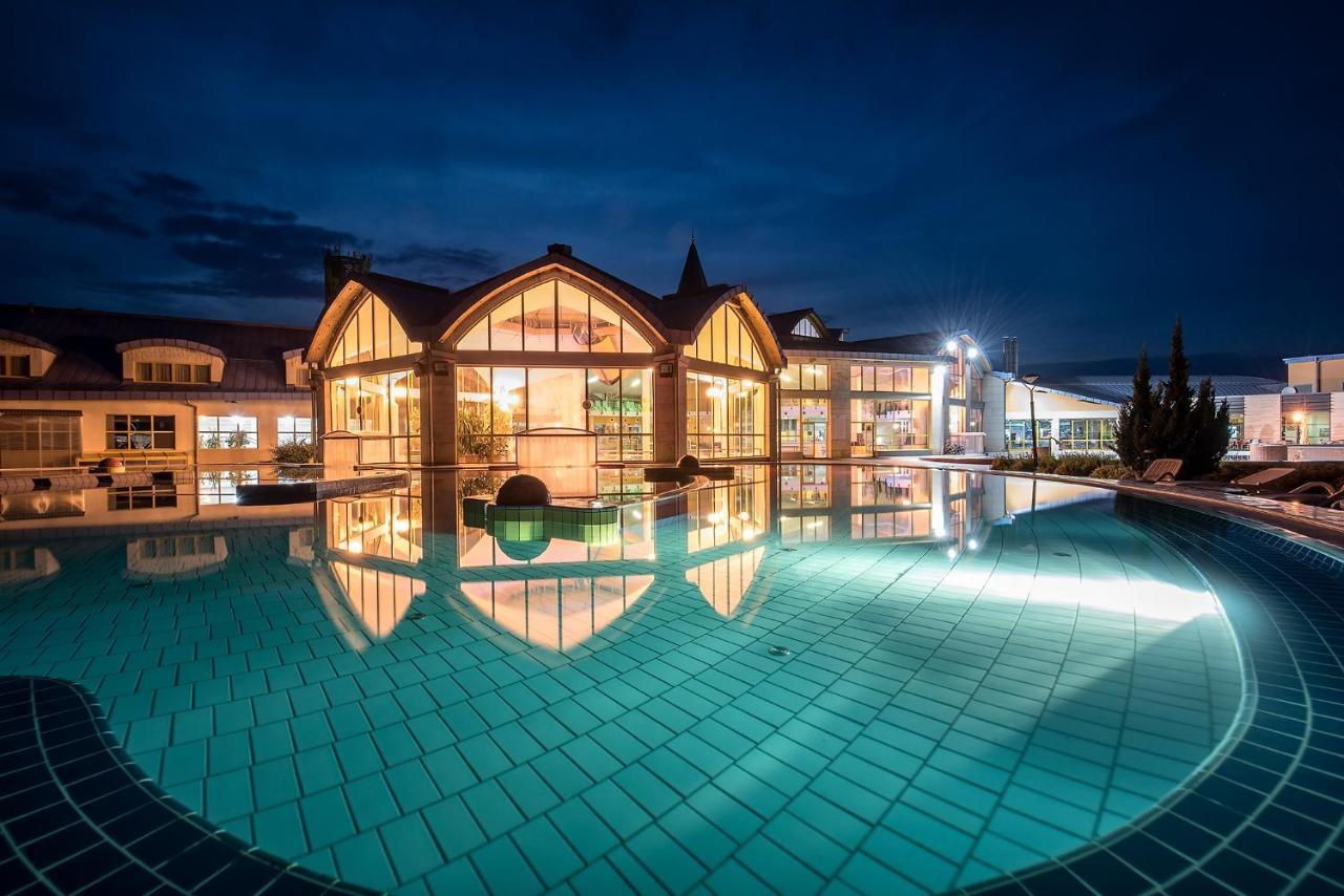 Vitalmed Hotel Sárvár Exteriör bild